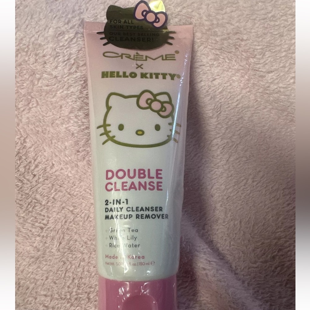 The Creme Shop x Hello Kitty Double Cleanse 2-in-1 Facial Cleanser - Rejuvenate
